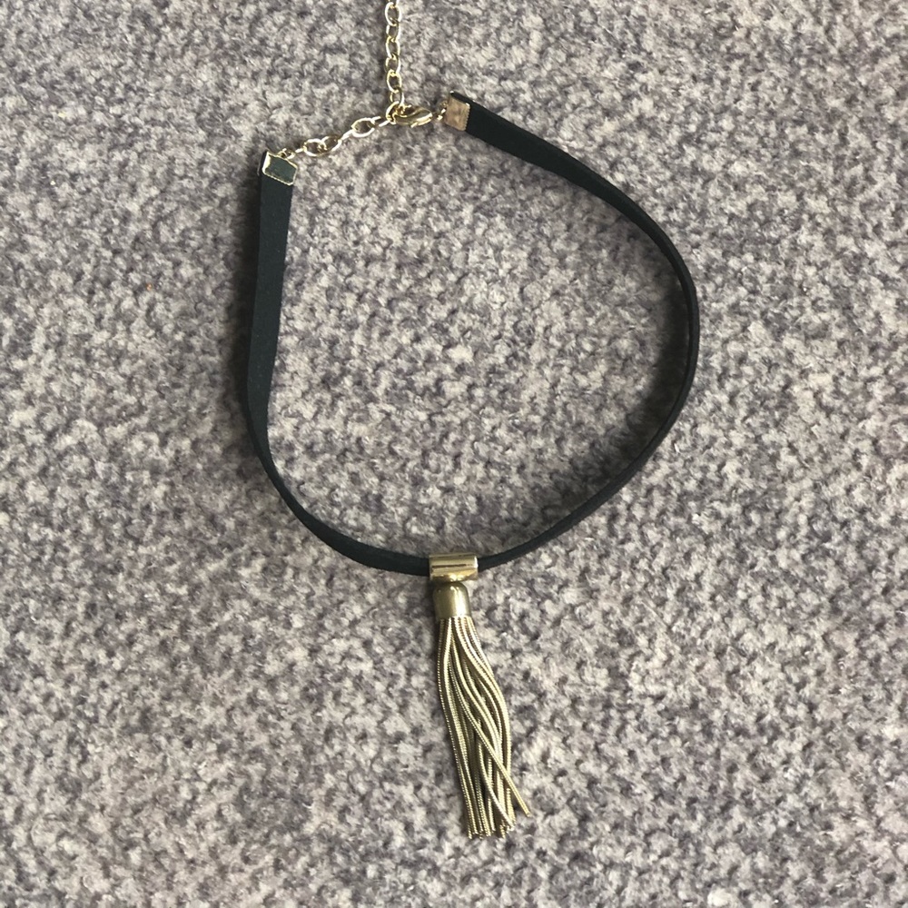 Beautiful chocker